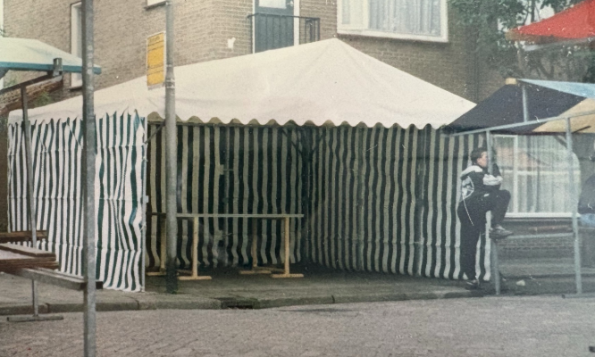 Oude foto 1 van de eerste tenten
